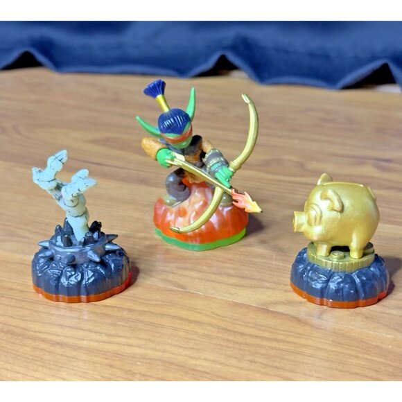 Activision Bundle Lot of 3 Hand of Fate Skylanders Spyro's Adventure Piggy Bank - Picture 1 of 10